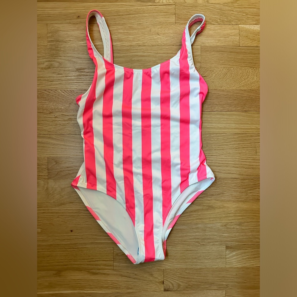 Solid & Striped Anne Marie one piece bathing suit Medium pink and white stripe